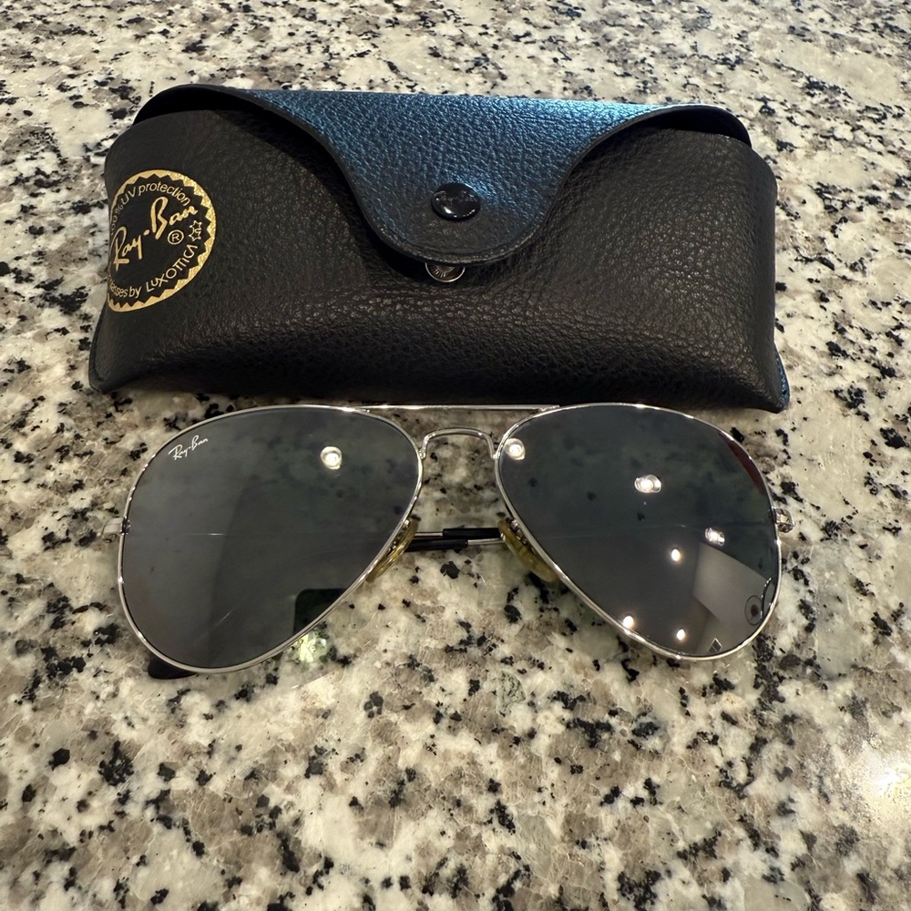 Ray-Ban Silver Aviator Sunglasses